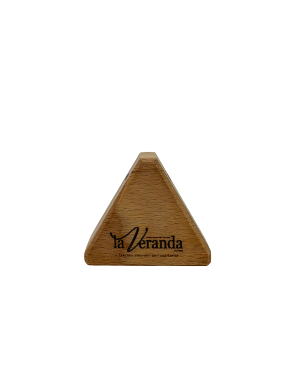 Segnaposto triangolo in legno di faggio massello con QR Code, logo e numerazione personalizzata - immagine 2
