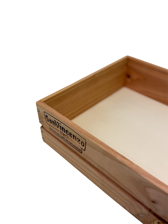 Cassetta in legno massello di Douglas 27×22×h8 cm – confezione regalo e presentazione - immagine 3