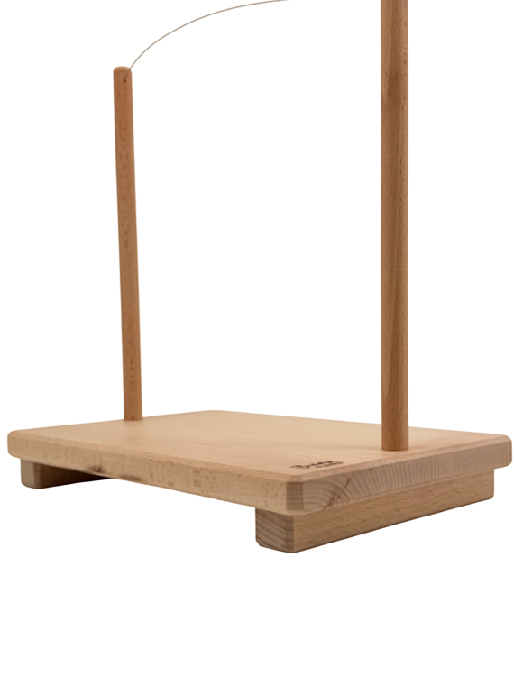 Tagliere appendi salumi in legno di faggio massello L28 x P18 x H27cm - immagine 3